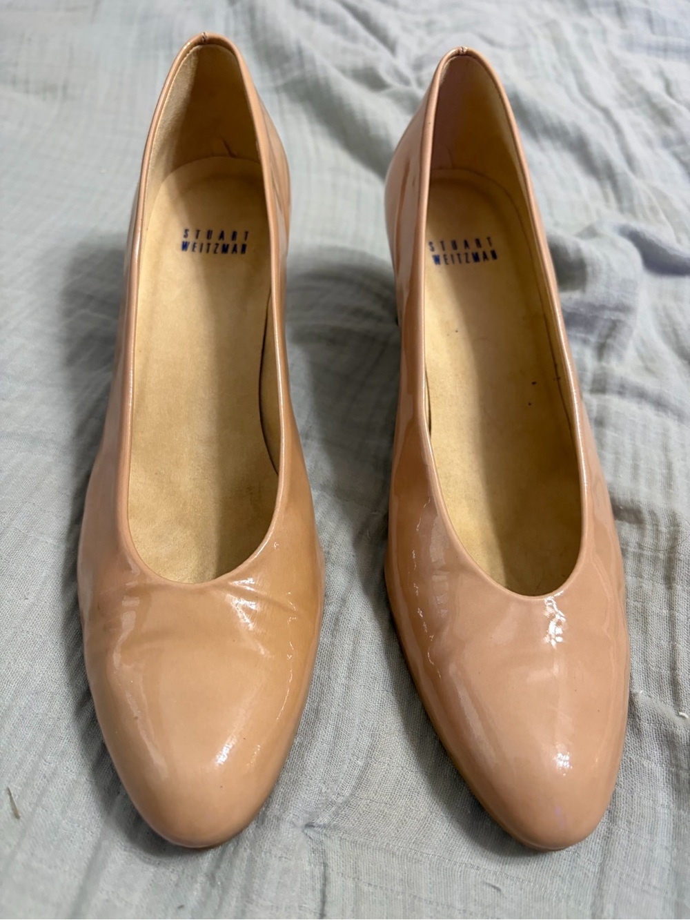 Stuart Weitzman Nude Patent Leather Almond Toe Pumps‎ size 8